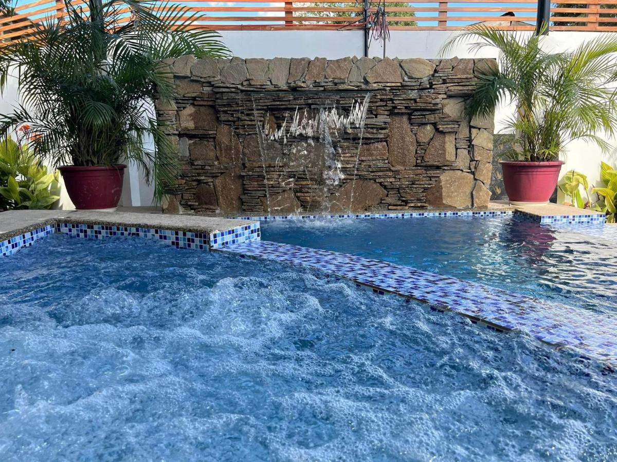 Casa Cecilia Hotel Bantay Экстерьер фото
